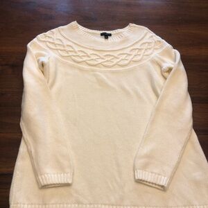 Talbots cableknit detail crew neck sweater, size Medium petite, Cashmere blend
